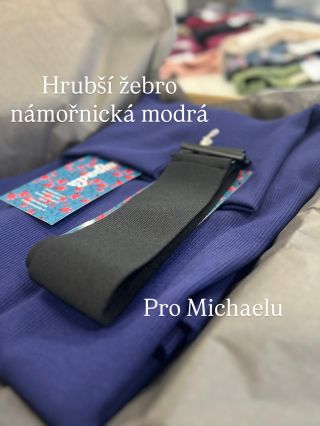 📦📦📦 V Estampadě milujeme tenhle moment. ♥️ Když se balíček otevře…a je v něm přesně to, co jste si vysnily. Kousek, který...